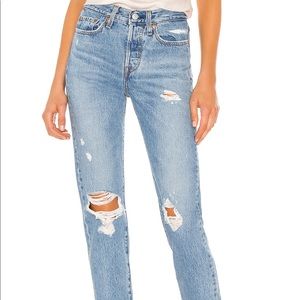 NWOT Levi wedgie fit size 24